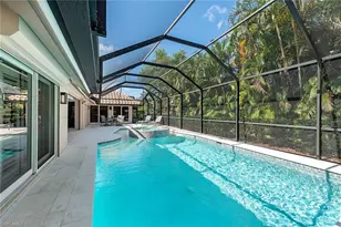 805 Pine Village Ln, Naples, FL 34108 - Photo 17