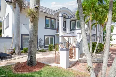 1205 Caloosa Dr, Fort Myers, FL 33901 - Photo 9