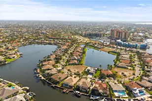 1922 Harbour Cir, Cape Coral, FL 33914 - Photo 5