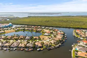 1922 Harbour Cir, Cape Coral, FL 33914 - Photo 7