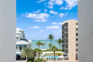 10420 Gulf Shore Dr, Naples, FL 34108 - Photo 11