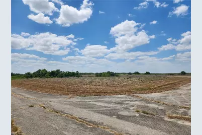 501 Leon Ct, Labelle, FL 33935 - Photo 1