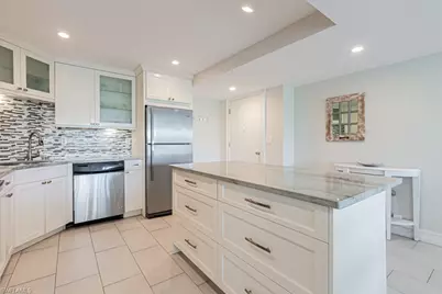 5 Bluebill Ave #303, Naples, FL 34108 - Photo 7