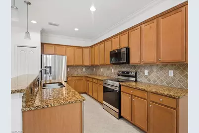 2478 Heydon Cir E, Naples, FL 34120 - Photo 13