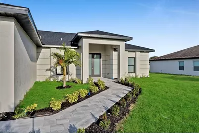 1006 SW 6th Ave, Cape Coral, FL 33991 - Photo 3