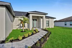 1006 SW 6th Ave, Cape Coral, FL 33991 - Photo 3