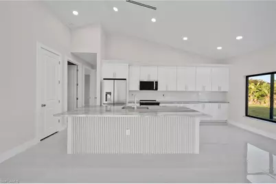 1006 SW 6th Ave, Cape Coral, FL 33991 - Photo 7