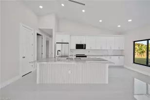 1006 SW 6th Ave, Cape Coral, FL 33991 - Photo 7