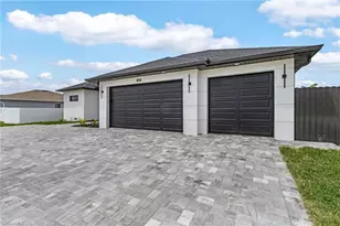 806 Santa Barbara Blvd, Cape Coral, FL 33991 - Photo 3