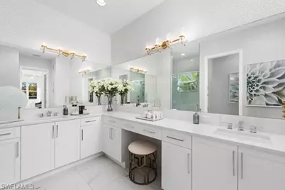 2749 Durham Cir, Naples, FL 34112 - Photo 7