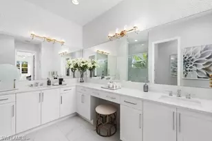 2749 Durham Cir, Naples, FL 34112 - Photo 7