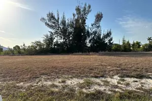 2113 NW 14th Ln, Cape Coral, FL 33993 - Photo 5