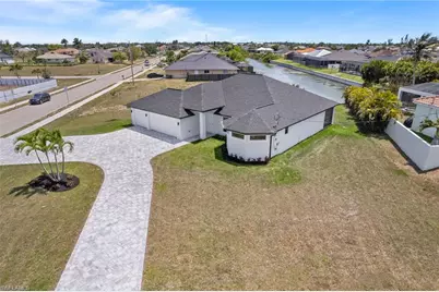 1206 SW 20th Ave, Cape Coral, FL 33991 - Photo 9