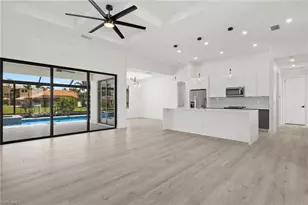 2107 SW 39th St, Cape Coral, FL 33914 - Photo 9