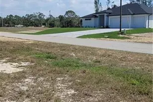 3217 NW 21st St, Cape Coral, FL 33993 - Photo 5