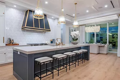 1380 Pelican Ave, Naples, FL 34102 - Photo 3