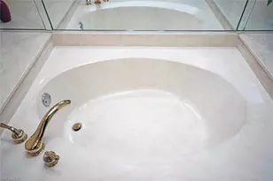 2445 W Gulf Dr, Sanibel, FL 33957 - Photo 21