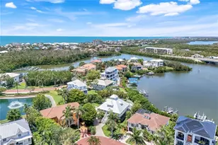 203 San Mateo Dr, Bonita Springs, FL 34134 - Photo 23