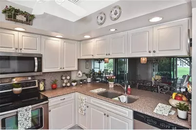 802 McGregor Park Cir #802, Fort Myers, FL 33908 - Photo 17