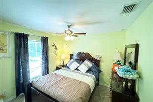 3007 NE 4th Ave, Cape Coral, FL 33909 - Photo 11