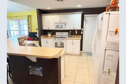 3007 NE 4th Ave, Cape Coral, FL 33909 - Photo 17