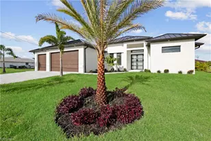 909 SW 11th Ct, Cape Coral, FL 33991 - Photo 3