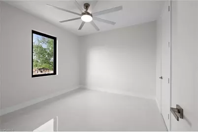 909 SW 11th Ct, Cape Coral, FL 33991 - Photo 23