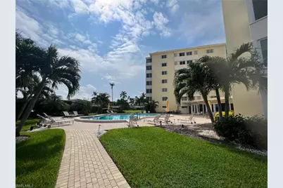 3420 Gulf Shore Blvd N #51, Naples, FL 34103 - Photo 9