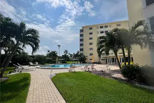 3420 Gulf Shore Blvd N, Naples, FL 34103 - Photo 9