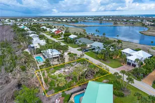 1032 Sand Castle Rd, Sanibel, FL 33957 - Photo 3