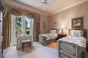 9663 Mashie Ct, Naples, FL 34108 - Photo 41