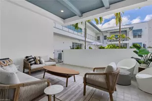 201 8th St S, Naples, FL 34102 - Photo 27