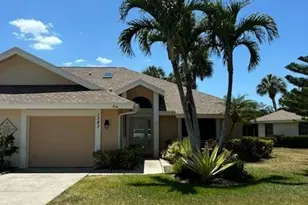 1342 Park Lake Dr, Naples, FL 34110 - Photo 1