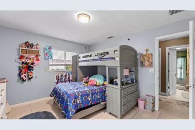 306 SE 21st Ln, Cape Coral, FL 33990 - Photo 15