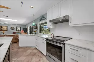 1195 Windswept Ave, Naples, FL 34109 - Photo 7