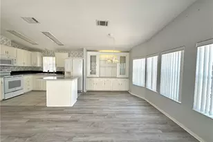 4551 Mayflower Way E, Estero, FL 33928 - Photo 7