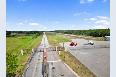 18631 Cessna Dr, North Fort Myers, FL 33917 - Photo 5