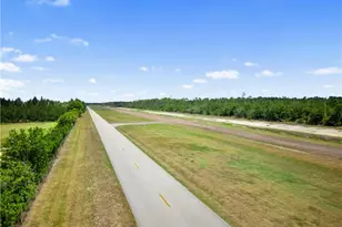 18631 Cessna Dr, North Fort Myers, FL 33917 - Photo 43