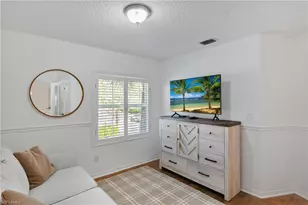 1044 Woodshire Ln, Naples, FL 34105 - Photo 11