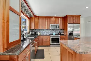 1268 Lake Shore Dr, Naples, FL 34103 - Photo 5