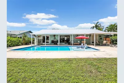 1268 Lake Shore Dr, Naples, FL 34103 - Photo 15