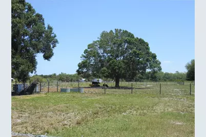 1280 Bonneville St, Labelle, FL 33935 - Photo 15