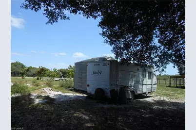 1280 Bonneville St, Labelle, FL 33935 - Photo 3