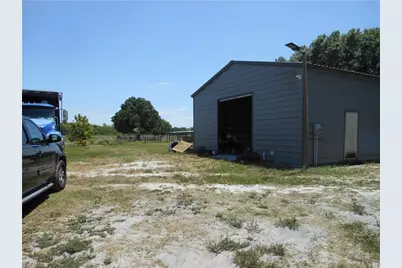 1280 Bonneville St, Labelle, FL 33935 - Photo 11