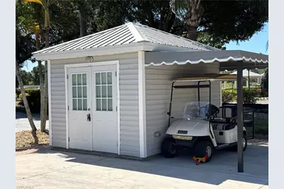 10130 Shadowood Ct, Fort Myers, FL 33905 - Photo 5