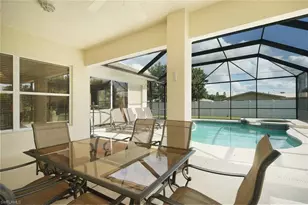 1725 SE 10th Pl, Cape Coral, FL 33990 - Photo 7