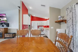 507 SE 8th Terrace, Cape Coral, FL 33990 - Photo 17