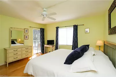 1075 Foxfire Ln #207, Naples, FL 34104 - Photo 11