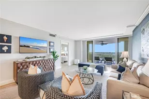 6849 Grenadier Blvd, Naples, FL 34108 - Photo 5