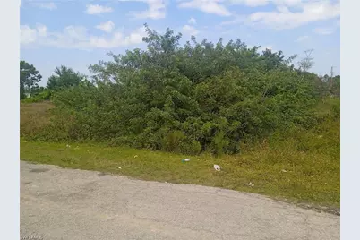 3418 11th St SW, Lehigh Acres, FL 33976 - Photo 9